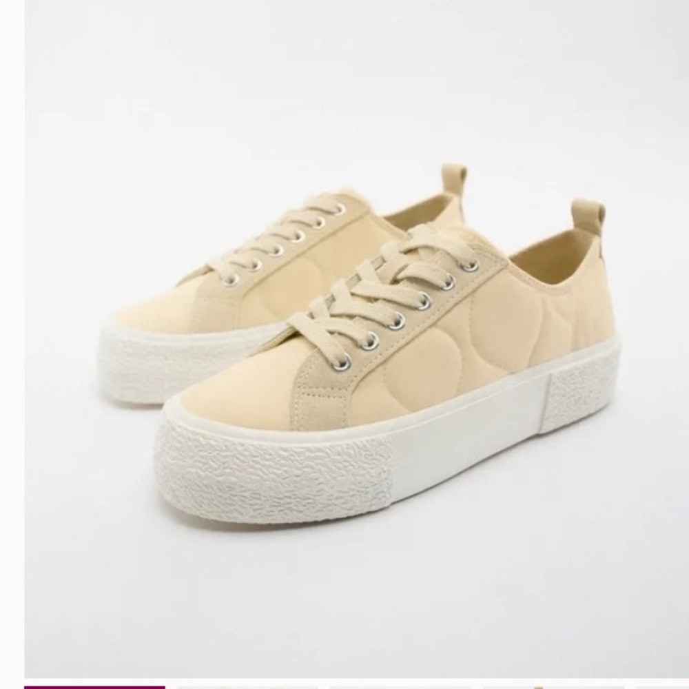 Women's Quilted Streetwear Platform Lace Up Sneaker Size 9 Athleisure Soft Girl